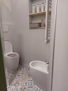 A bathroom at 2 Via Fabio Mangone
