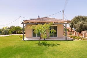 Fotografie z fotogalerie ubytování Dimitra's sunny villa v destinaci Mirsinokhórion