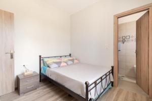 Fotografie z fotogalerie ubytování Dimitra's sunny villa v destinaci Mirsinokhórion