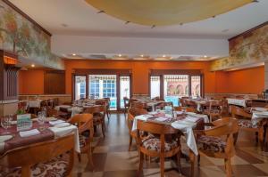 Restaurace v ubytování Nanutel Margao