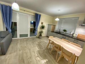 Posedenie v ubytovaní Apartamenty Eksploris II