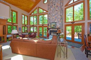 Μια τηλεόραση ή/και κέντρο ψυχαγωγίας στο After Dune Delight