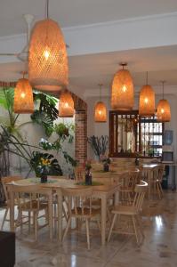 Nhà hàng/khu ăn uống khác tại Hotel Primavera Santa Fe +31 ảnh
