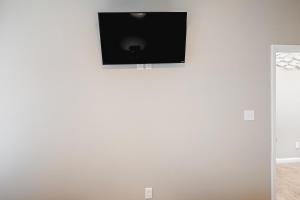 TV a/nebo společenská místnost v ubytování Las Joyas Bayview Home #217
