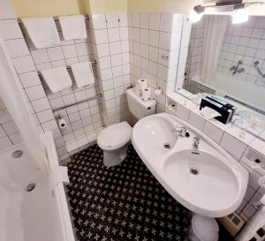 Koupelna v ubytování Hotel Heikenberg