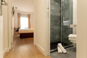 Kúpeľňa v ubytovaní Woohoo Rooms Fuencarral