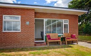 Gallery image of The Bucket & Spade, 2 bedroom chalet, walking distance to sandy beach in Mundesley