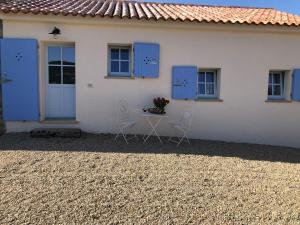 The building in which the holiday home is located