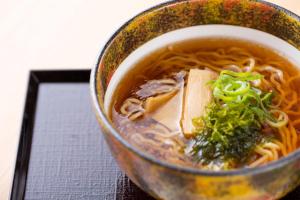 酒店内部或周边提供的食物