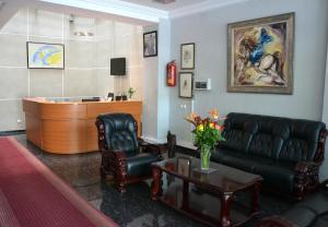 Χώρος καθιστικού στο Ubay Hotel