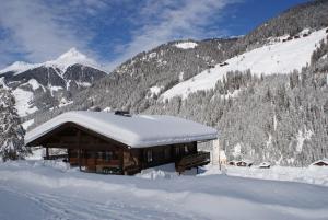 Obiekt Gasthaus Oberweissen-Hittl zimą