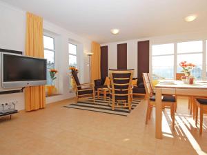 TV a/nebo společenská místnost v ubytování Dünenresidenz Königin Augusta - Apt. 20