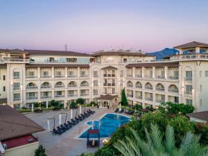 Фотография из галереи Savoy Hotel Spa & Casino в Кирении
