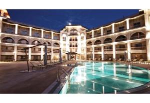 Фотография из галереи Savoy Hotel Spa & Casino в Кирении