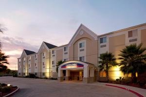 una representación de la parte delantera de un hotel en Candlewood Suites Corpus Christi-SPID, an IHG Hotel, en Corpus Christi