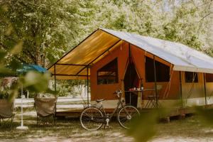 Fotografie z fotogalerie ubytování CAMPING ONLYCAMP CHAMARGES v destinaci Die