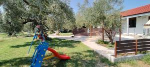 Zahrada ubytování Chrisella Villa