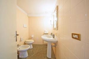 Kúpeľňa v ubytovaní DolceVita Apartments N 304 Rialto Mercato