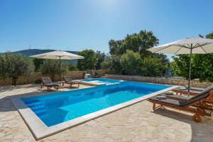 Bazén v ubytování Villa San Antonio - Heated pool nebo v jeho okolí