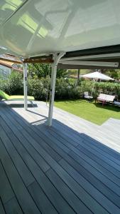 Fotografie z fotogalerie ubytování Bungalow de luxe de 60m2 dans camping 5 étoiles v destinaci Puget-sur Argens