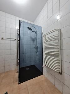 Kúpeľňa v ubytovaní U Stóp Czantorii Apartament