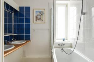Kúpeľňa v ubytovaní Appartement Pierre-Paul - Welkeys