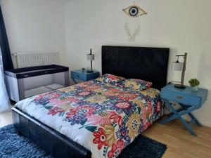 Imagen de la galería de Lovely spacious Apartment-80m2-OLD STYLE-tourist area, en Rauth