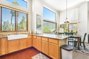 Φωτογραφία από το άλμπουμ του Peregrine Place σε Silverthorne +31 φωτογραφίες
