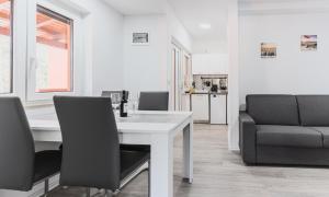 Kuchnia lub aneks kuchenny w obiekcie Apartments Marancin