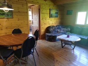Posezení v ubytování Rauðsdalur