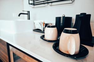 Příslušenství pro přípravu čaje a kávy v ubytování Cannery Pier Hotel & Spa
