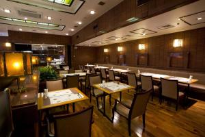 金泽花园酒店餐厅或其他用餐的地方