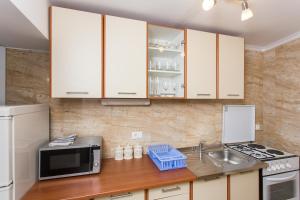 Kuchyň nebo kuchyňský kout v ubytování Apartments with a parking space Mlini, Dubrovnik - 8985