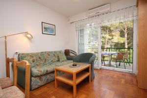 Fotografie z fotogalerie ubytování Apartments with a parking space Jelsa, Hvar - 538 v destinaci Jelsa