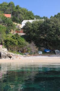 Fotografia z galérie ubytovania Seaside secluded apartments Cove Rapak, Hvar - 8767 v destinácii Gdinj