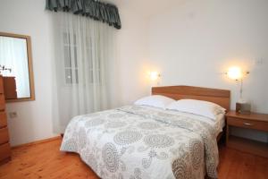 Fotografia z galérie ubytovania Apartments and rooms by the sea Komiza, Vis - 8910 v destinácii Komiža