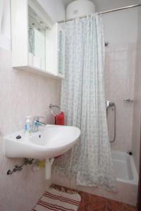 Fotografie z fotogalerie ubytování Apartments with WiFi Komiza, Vis - 8911 v destinaci Komiža