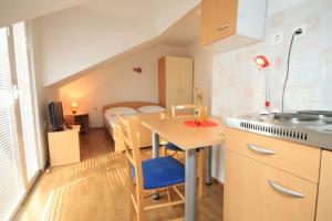 Fotografie z fotogalerie ubytování Apartments with WiFi Komiza, Vis - 8911 v destinaci Komiža