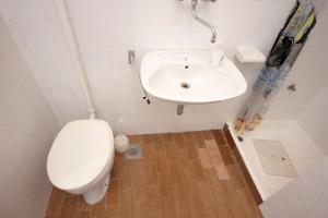 Fotografie z fotogalerie ubytování Seaside holiday house Vis - 8907 v destinaci Vis