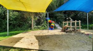 Area giochi per bambini di Gemütliches Tiny Home mit 30m2 inklusive Kochmöglichkeit