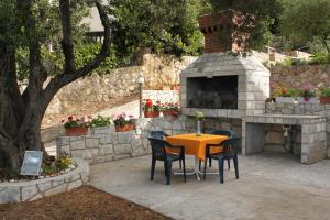 Fotografie z fotogalerie ubytování Apartments by the sea Molunat, Dubrovnik - 8956 v destinaci Molunat