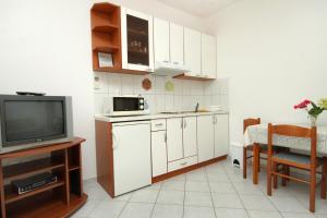 Fotografie z fotogalerie ubytování Apartments by the sea Molunat, Dubrovnik - 8956 v destinaci Molunat