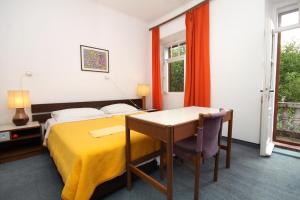 Fotografie z fotogalerie ubytování Holiday house with a parking space Molunat, Dubrovnik - 8980 v destinaci Gruda