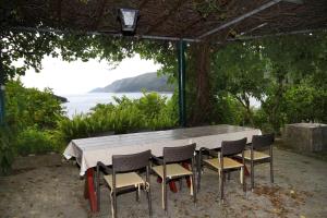 Fotografie z fotogalerie ubytování Holiday house with a parking space Molunat, Dubrovnik - 8980 v destinaci Gruda