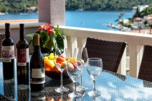 Nápoje v ubytování Apartments by the sea Brna, Korcula - 9147