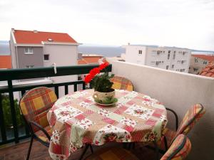 Balkón alebo terasa v ubytovaní Apartments with parking spaces Makarska - 9129