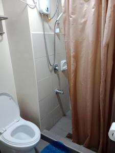 AVIDA ATRIA T2- A, near SM city and smallville的一间浴室