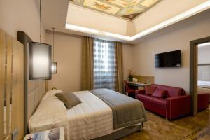 Gallery image of Hotel Giolli Nazionale in Rome