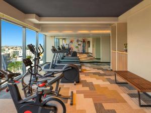 ibis Bengaluru Hebbal - An Accor Brand的健身中心和/或健身设施