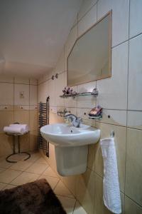 Kúpeľňa v ubytovaní Apartament Przy Beczce + 7 fotografií